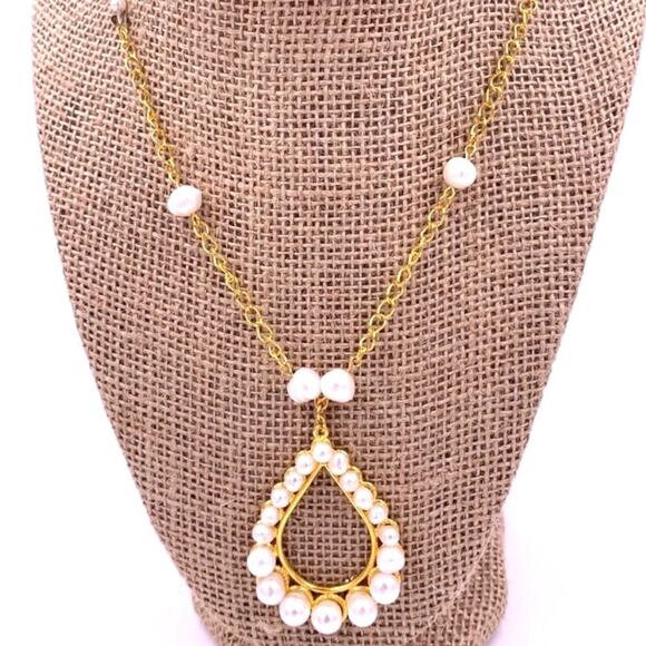 Fresh water pearl pendant necklace Crystal accents gold statement piece